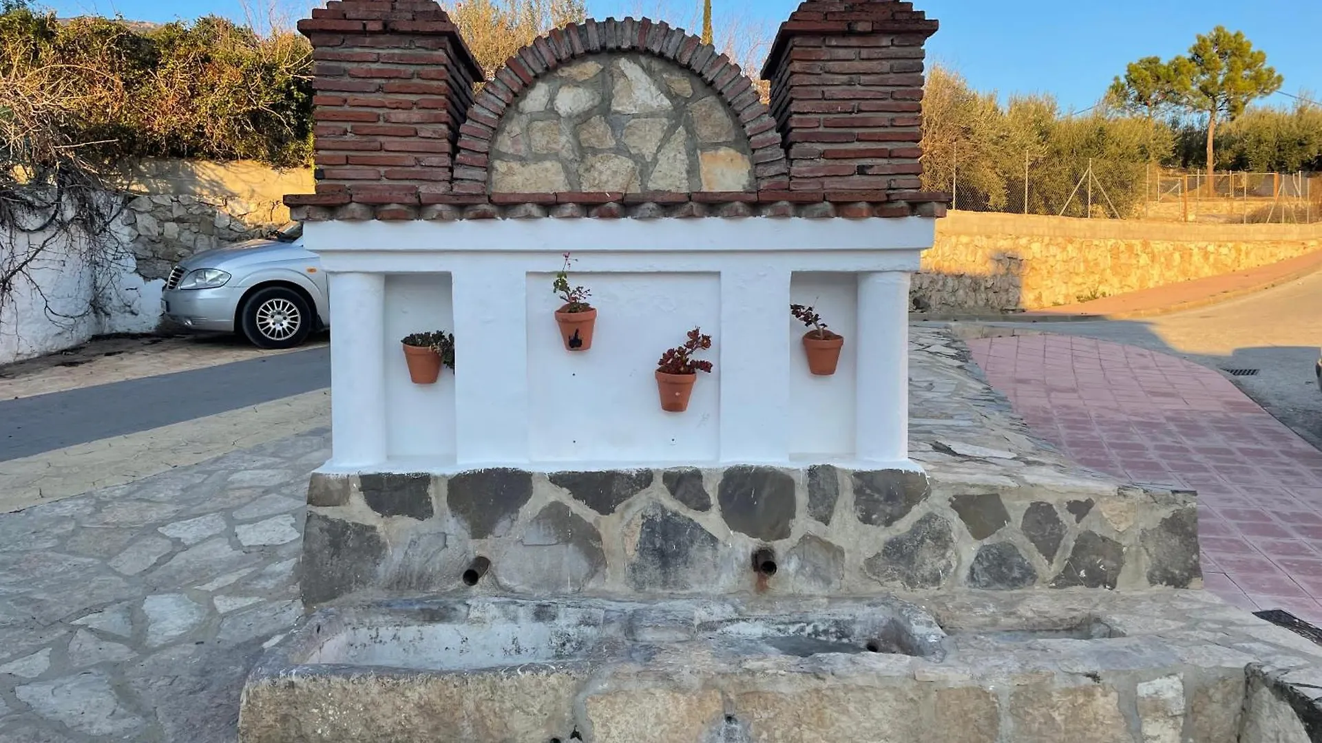 Villa La Fuente Mondron Spain